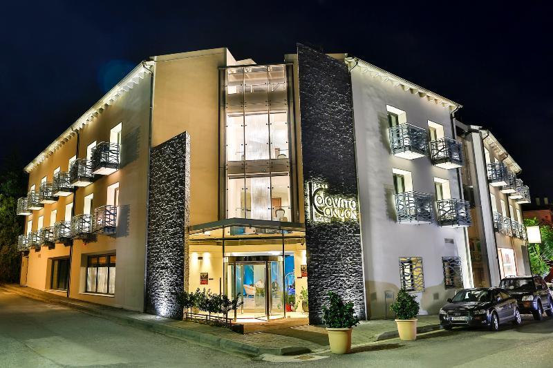 Kalavrita Canyon Hotel & Spa Екстериор снимка