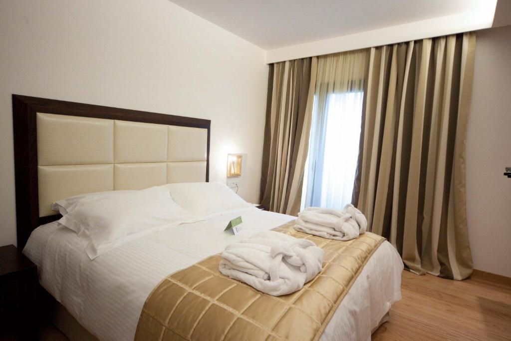 Kalavrita Canyon Hotel & Spa Стая снимка
